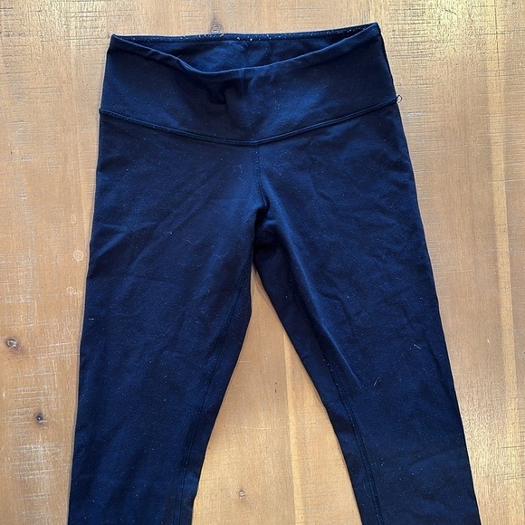 Lululemon capris black size 4 - Picture 4 of 9